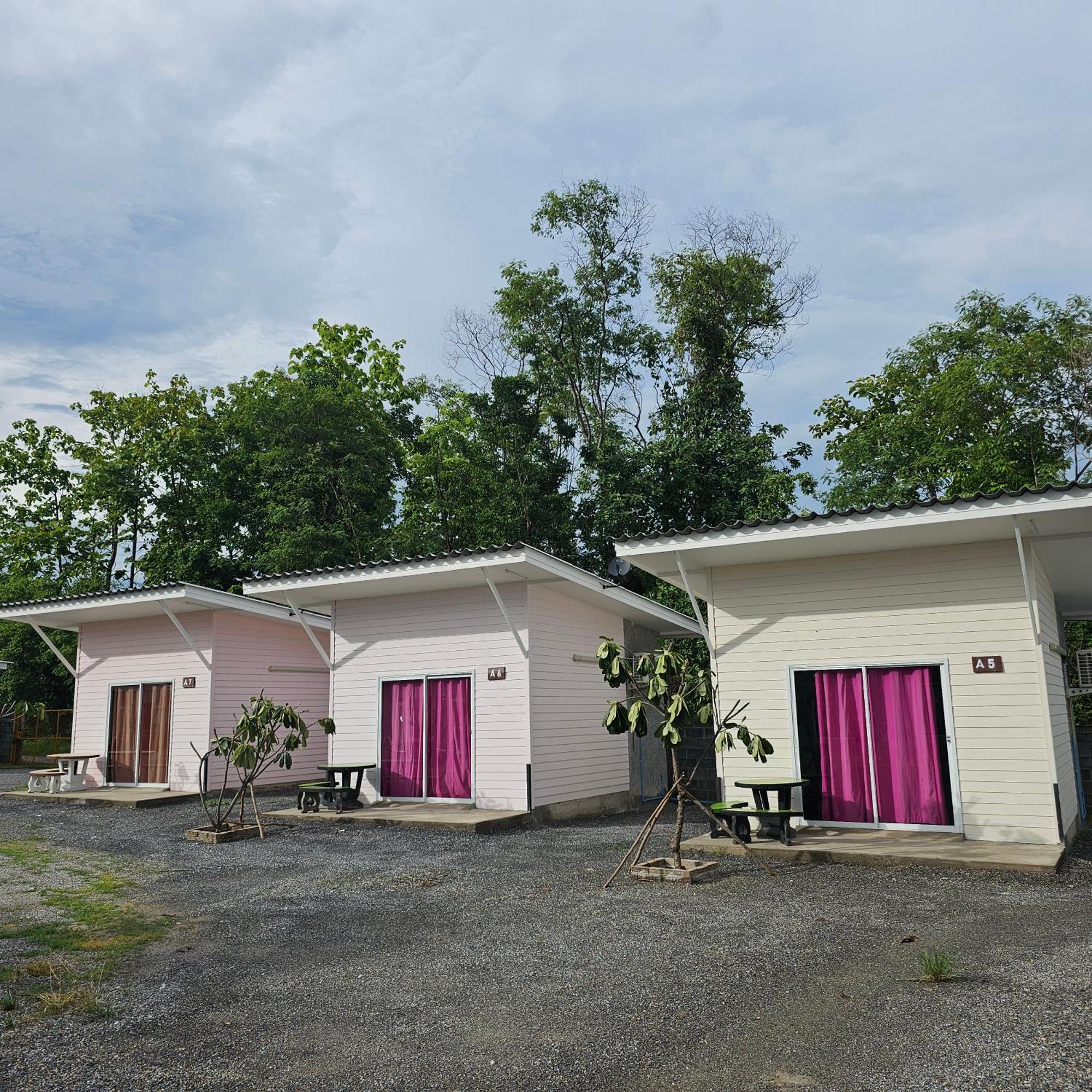 Bansuan Inthanon Resort -Classic House Chom Thong Exteriör bild